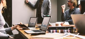 KPI en los negocios: indicadores clave para medir y mejorar resultados